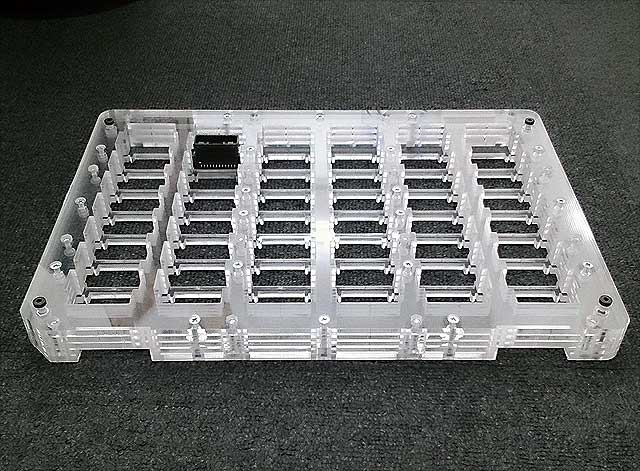 トレー金型、抜型